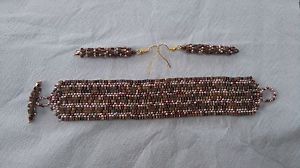 【送料無料】ブレスレット　アクセサリ―　メタリックカフイヤリングmetallic textured cuff and earrings