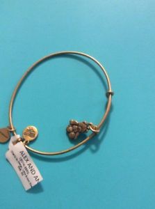 【送料無料】ブレスレット　アクセサリ―　アレックステディベアブレスレットalex and ani teddy bear charm bracelet