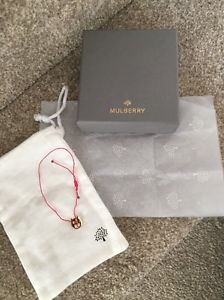 【送料無料】ブレスレット アクセサリ― マルベリーピンクブレスレットボックスバッグauthentic mulberry pink amp; gold metal mulberry charm string bracelet amp; box amp; bag