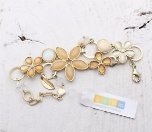 【送料無料】ブレスレット　アクセサリ―　ボームブレスレットガラスカボションフラワースワロフスキーベージュキラキラbohm bracelet glass cabochon flower swarovski beige shimmering sand gold bnwt