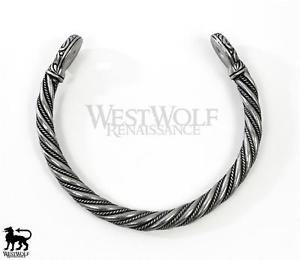 【送料無料】ブレスレット　アクセサリ―　ツイストシルバーケルトブレスレットトルクケルトバイキングtwisted silver celtic gallia bracelettorctorque celtvikingmedievaljewelry