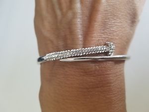 【送料無料】ブレスレット　アクセサリ―　シルバーブレスレットステンレススティールブレスレットbeautiful women silver bracelet, stainless steel bracelet, pave crystal stone
