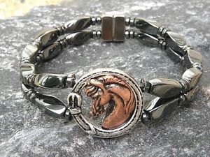【送料無料】ブレスレット　アクセサリ―　ブレスレットアンクレットwアラブスライダー2rowmens womens magnetic hematite bracelet anklet w arabian horse head slider 2row