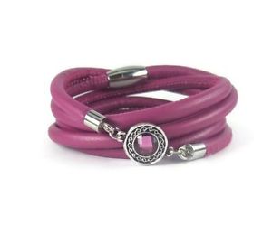 【送料無料】ブレスレット　アクセサリ―　フクシアレザーベゼルラップブレスレットfuchsia leather wrap bracelet with bezel charm