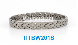 【貨物輸送無料】腕輪 付属品― ハイパワーチタニウムブレスレットガウスシルバーhigh power womens magnetic titanium bracelet 5000 gauss magnets silver