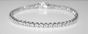 【送料無料】ブレスレット　アクセサリ―　スターリングシルバーベゼルラウンドテニスカットブレスレット3mm sterling silver bezel set round cut cz tennis bracelet