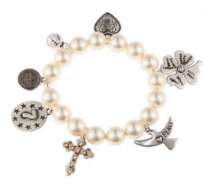 【貨物輸送無料】腕輪 付属品― 引き船bibibibi bijoux stretch pearl and charm bracelet  with tags and pouch