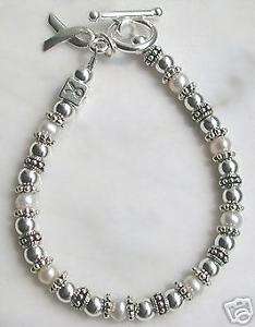 【貨物輸送無料】腕輪 付属品― シルバーパールブレスレットsilver amp; pearl multiple sclerosis awareness bracelet