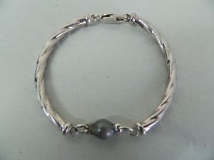 【送料無料】ブレスレット　アクセサリ―　レディースシルバーブレスレットターコイズビンテージladies 925 silver bracelet with turquoise polished vintage oma19
