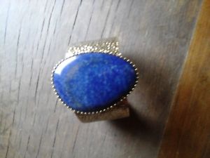 【貨物輸送無料】腕輪 付属品― ラピスラズリゴールドカフブレスレットlapis lazuli gold toned hammered cuff bracelet
