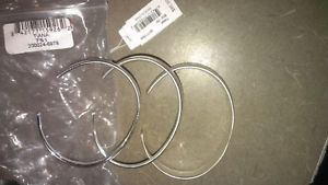 【送料無料】ブレスレット　アクセサリ―　スコットシルバータグブレスレットkendra scott tiana 3 bracelet set in bright silver with tags