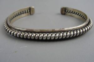 【送料無料】ブレスレット　アクセサリ―　ヴィンテージthaeスターリングカフスブレスレットvintage native thae sterling silver cuff bracelet