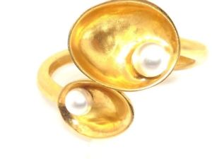 【送料無料】ブレスレット　アクセサリ&mdash;　goldtoneオランダカイウブレスレットauthentic signed goldtone calla lily bracelet｜hokushin
