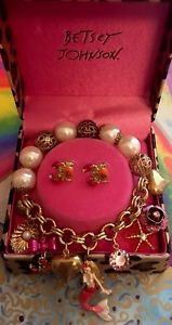 【送料無料】ブレスレット　アクセサリ―　ジョンソンビンテージコレクションブレスレットイヤリングnib betsey johnson vintage mermaids tale collection charm bracelet amp; earrings