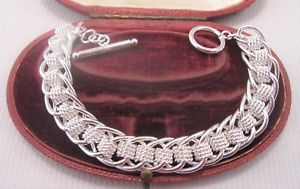 【送料無料】ブレスレット　アクセサリ―　ブレスレットセットa pretty bracelet set in solid silver