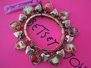 【送料無料】ブレスレット　アクセサリ―　betsey johnson vintage tattoo puff heart charm bracelet￣nwt￣rarebetsey johnson vintage tattoo puff heart charm bracelet~nw