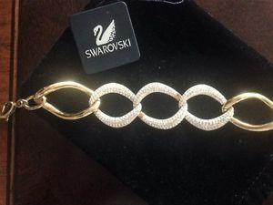 【送料無料】ブレスレット　アクセサリ―　ドレッシーブレスレット listingswarovski dressy bracelet nwt
