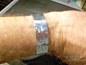 【送料無料】ブレスレット　アクセサリ―　ソリッドカフブレスレット68 solid 999 pure silver hammered cuff bracelet hand made 197g 28,485円