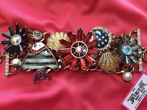【送料無料】ブレスレット　アクセサリ―　ベッツィージョンソンヴィンテージウニクラムブレスレットrarebetsey johnson vintage mermaids tale striped fish sea urchin clam bracelet rare