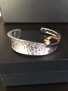 【送料無料】ブレスレット　アクセサリ―　カフスsolid silver and gold plated wrist cuff