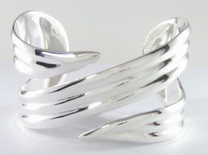 【送料無料】ブレスレット　アクセサリ―　スターリングシルバーダブルカフブレスレット925 sterling silver double swoop grooved cuff bracelet