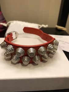 【送料無料】ブレスレット　アクセサリ―　レッドアリーナスタッドレザーブレスレットeuc balenciaga red arena 2 row giant stud leather bracelet w silver medium m