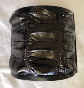 【送料無料】ブレスレット　アクセサリ―　プレストレッチカフウッドブレスレットブロンズpreowned nada sawaya stretch cuff wood croco bracelet, bronze