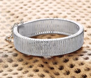 【送料無料】ブレスレット　アクセサリ―　コロッセオスターリングシルバーフレックスカフブレスレットボックスsilpada colosseum sterling silver flex cuff bracelet b3011 retired nwtbox pln