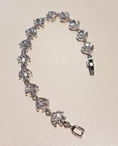 【貨物輸送無料】腕輪 佩び物― シルバーブレスレットスワロフスキーエレメント925 silver bracelet swarovski elements