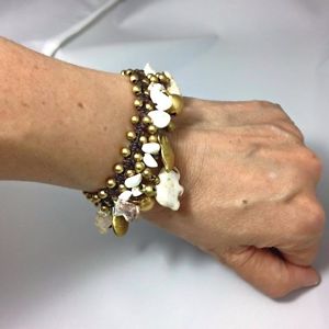 【送料無料】ブレスレット　アクセサリ―　ビーズワックスコードブレスレット