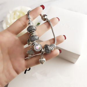 【送料無料】ブレスレット　アクセサリ―　ステンレススチールアンティークペンダントブレスレットwomens stainless steel antique color resemble pando heartpendant bracelet