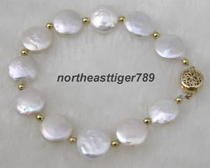 【送料無料】ブレスレット　アクセサリ―　ボタンコイン18kgpブレスレットreal white button coin flat pearl 18kgp flower clasp bracelet