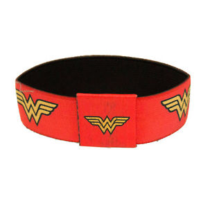 【送料無料】ブレスレット　アクセサリ―　ワンダーウーマンブレスレットレッドwonder woman elastic bracelet red