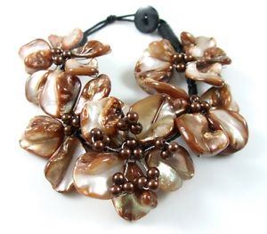 【送料無料】ブレスレット　アクセサリ―　ブラウンパールシェルビーズブレスレットサイズフラワーデザイン16 brown flower design mother of pearl shell beads bracelet 8 size ga217