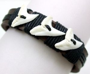 【送料無料】ブレスレット　アクセサリ―　ハンドメイドサーファービーチブレスレットhandmade genuine mako shark teeth leather surfer beach bracelet 69 adj ga227