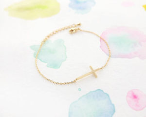 【送料無料】ブレスレット　アクセサリ―　クロスブレスレットdelicate sideways gold cross charm bracelet