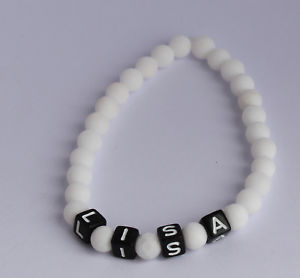 【送料無料】ブレスレット　アクセサリ―　リクエスト* white* handmade bracelet beaded bracelet with request name personalised * white * handmade