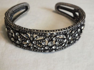 【送料無料】ブレスレット　アクセサリ―　カフブレスレットフレックスシルバートーンワイドニースクリアcollectible cuff bracelet flex silver tone clear rhinestones 34 wide nice 12,735円