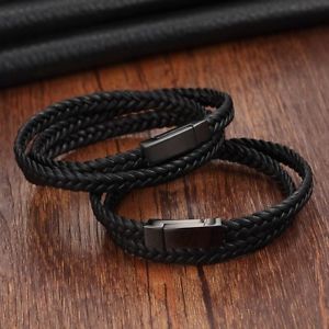 【送料無料】ブレスレット　アクセサリ―　ホットファッショナブルブレスレットスタイリッシュhot fashionable men leather bracelet stylish 2019 must get now