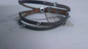 【送料無料】ブレスレット　アクセサリ―　ブレスレットブラウンclayre amp; eef bracelet leather strass stones brown