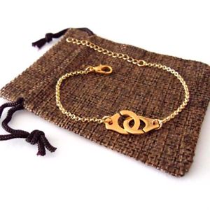 【送料無料】ブレスレット　アクセサリ―　ブレスレットカフチェーンbracelet cuff and chain fine