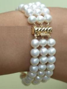 【送料無料】ブレスレット　アクセサリ―　ホワイトブレスレットgraceful 3 rows 78mm white freshwater pearl bracelet