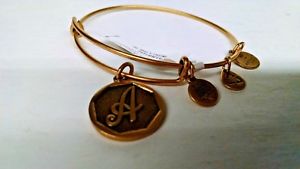 【送料無料】ブレスレット　アクセサリ―　アレックスブレスレットゴールドbnwt authentic alex and ani initial bracelet initial a gold