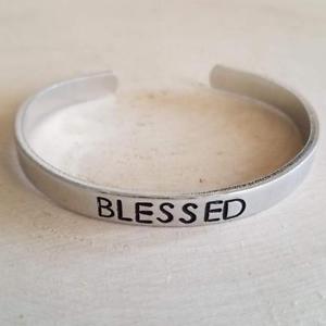 【送料無料】ブレスレット　アクセサリ―　ブレスレットマントラカフexpressions bracelets blessed mantra cuff