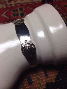 【送料無料】ブレスレット　アクセサリ―　wrogers oneida ltd silverplate bracelet w2spoon handles design unworn giftw rogers oneida ltd silverplate bracelet w 2 spo