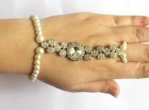 【送料無料】ブレスレット　アクセサリ―　パールラインストーンジュエリーcrystal pearl ring braceletswedding beaded rhinestones bracelets jewelry