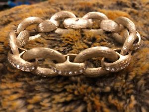 【送料無料】ブレスレット　アクセサリ―　セットクラスプブレスレットbrushed gold bracelet with cz insets magnetic clasp by zirconmania