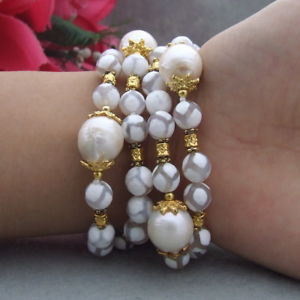 【送料無料】ブレスレット　アクセサリ―　パールブレスレット8 4strds white agate keshi pearl bracelet