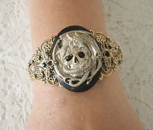 【送料無料】ブレスレット　アクセサリ&mdash;　スカルドラゴンカフブレスレットゴシックファンタジールネッサンスskull dragon cuff bracelet, gothic medieval goth fantasy renaissance steampunk｜hokushin