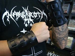 【貨物輸送無料】腕輪 添え物― バイキングブレスレットスラッシュメタルleather viking strapped braceletthrash metalmdlg0066megadeth